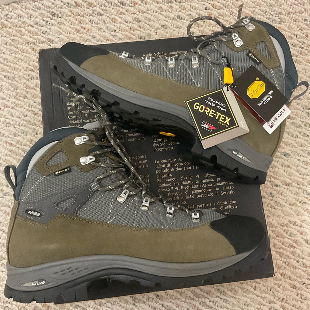 🆕 Asolo mens gortex waterproof hiking boots